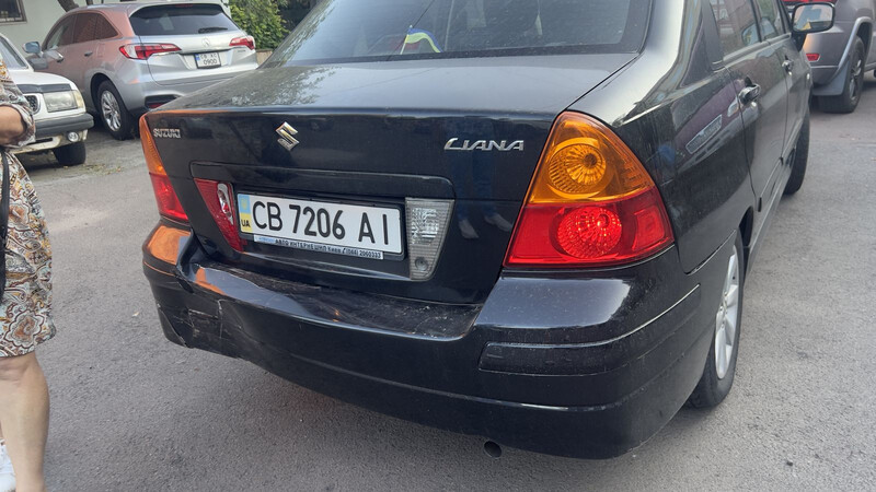 Задний бампер усилитель заднего бампера Suzuki Liana  2004 1.5 Бензин Хмельницкий