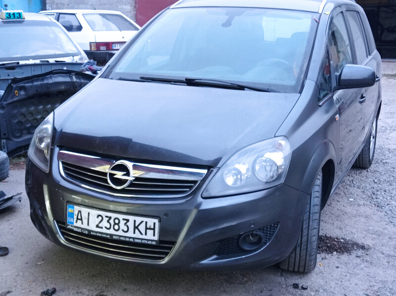 Крыло переднее правое Opel Zafira B  2009 универсал 1.9 Дизель Белая Церковь
