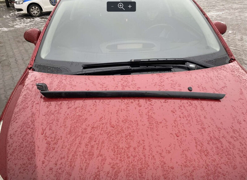 Молдинг лобового стекла\левый, правый\ Citroen C4  2008 хэтчбек 1.6 Дизель 