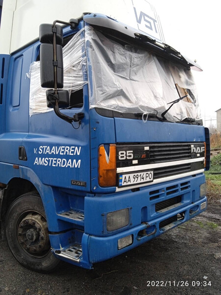 Стекло DAF 85  1996  Дизель Киев