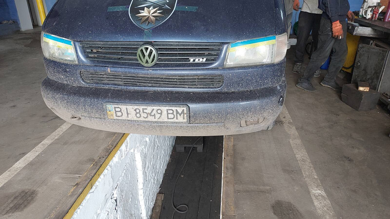Фара противотуманная левая Volkswagen T4 (Transporter) 2000 г.  2.5 л дизель Сумы