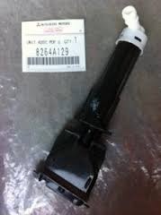 Форсунка омывателя фары левая 8264A129   Mitsubishi Pajero Sport