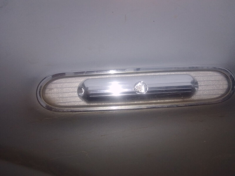 Повторювач на крило SSangYong Actyon  2010 універсал 2.0 Дизель 