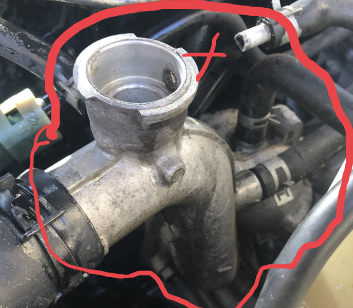 Патрубок радиатора (алюминивая часть в которую вставляются патрубки радиатора) Infiniti FX  2010 5.0 Бензин Киев