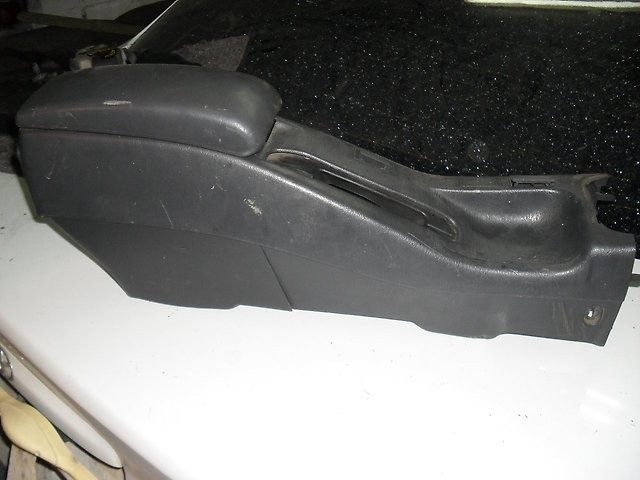 Консоль Toyota Corolla E100 хэтчбек 1995 г.  1.3 л бензин Винница