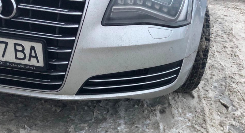 Решетка бампера правая Audi A8 D4  2013 4.2 Дизель Киев