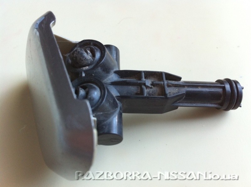 Правая кришка омивателя фар Nissan Maxima  2004 2.0 Бензин Одесса