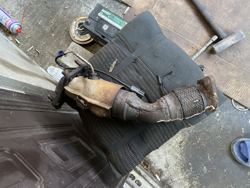 Випускний колектор Subaru Forester SG  2003 2.0 Бензин 