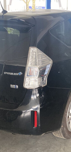 Фари задні Toyota Prius Plus 2013 р.