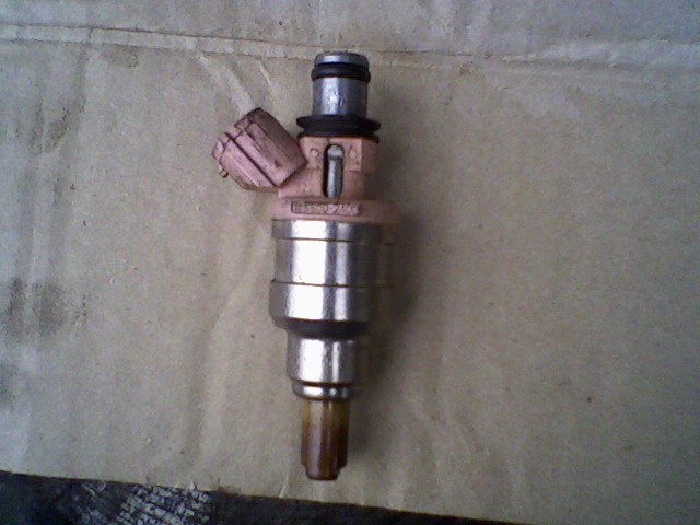 Форсунка 2 шт. Suzuki Vitara  1993 1.6 Бензин Сумы