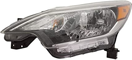 Фара передняя левая Nissan Versa  2017 хэтчбек 1.6 Бензин Луцк