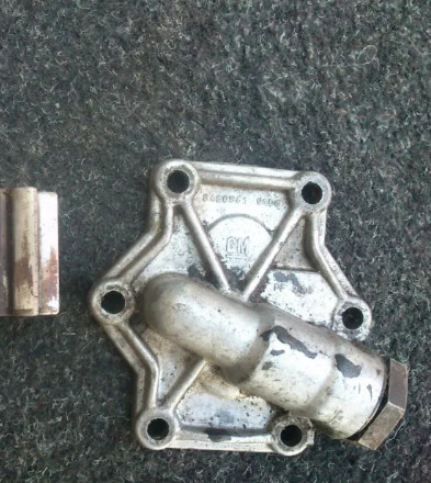 Крышка масляного насоса Opel Rekord  1986 2.2 Дизель Киев