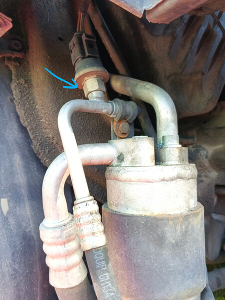 Трубка кондиционера 3B1260712E   Volkswagen Passat