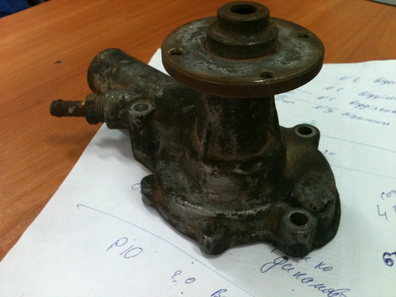 Водяная помпа Nissan Sunny B12  1987 1.6 Бензин Тернополь