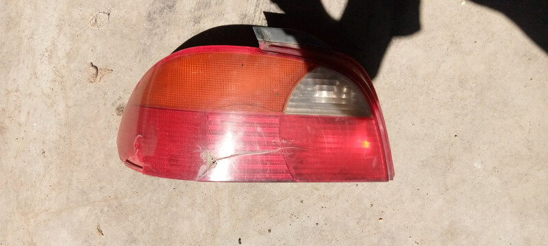 Ліхтарі задні Toyota Avensis  1999 1.6 Бензин Хмельницький