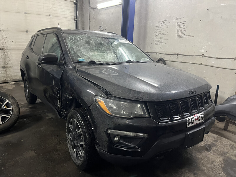 Передні праві двері (бажано голі) код краски Jeep Compass  2020 2.4 Бензин Киев