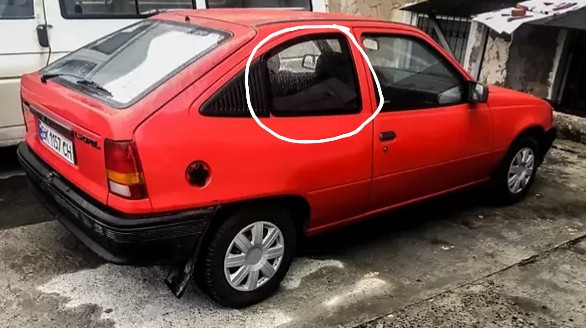 Скло заднє праве глухе Opel Kadett 3 двери 1990 хетчбек 1.4 Бензин 