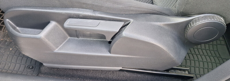 Накладка сиденья Volkswagen Golf Plus  2011 хэтчбек 1.6 Бензин Киев