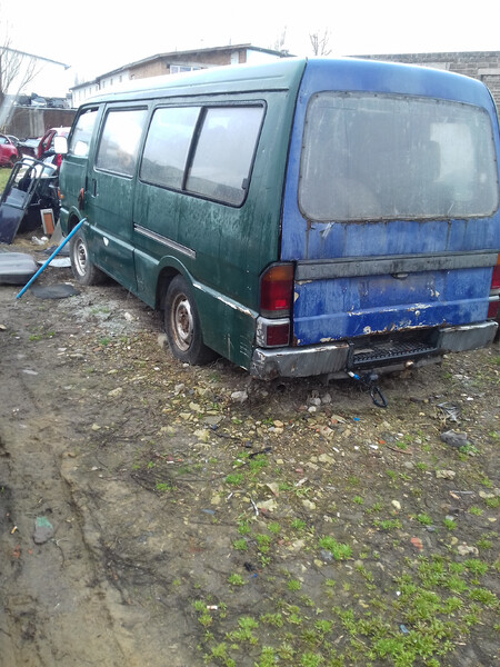 Стекло задней двери (ляды) Mazda E 2200  1993 2.2 Дизель Киев