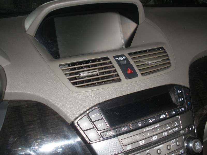 Козырек над экраном Acura MDX  2008 универсал 3.7 Бензин Луцк