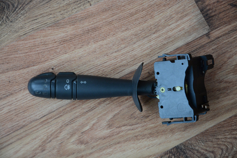 Перемикач світла фар Opel Vivaro  2004 1.9 Дизель 