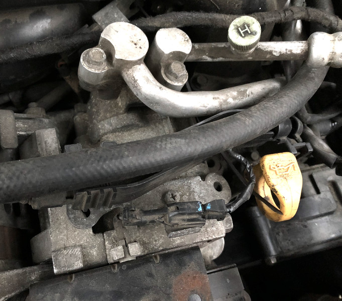 Компресор кондиціонера 73111FG001   Subaru Forester, Subaru Impreza