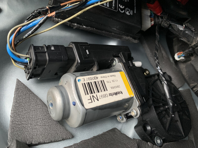 Моторчик передней левой двери Hyundai Sonata NF 5  2008 2.0 Бензин 