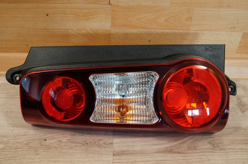 Фонарь задний наружный Citroen Berlingo  2013 1.6 Дизель Ровно