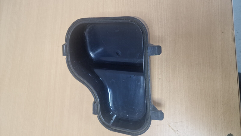 Кришка фари права Mercedes-Benz Sprinter  2012 2.2 Дизель Киев