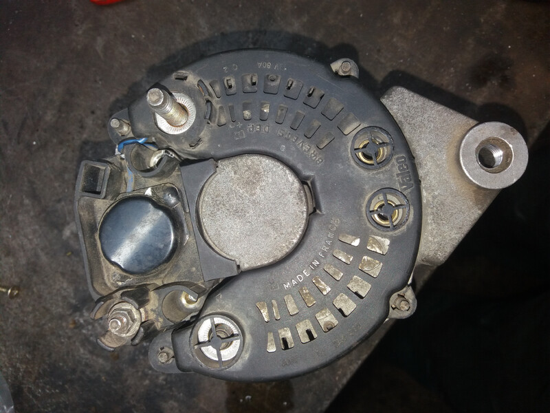 Генератор на автомобаль Peugeot 605  1993 2.0 Бензин 