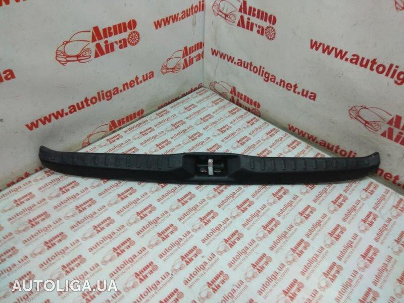 Накладка порога багажника внутреняя Nissan Micra  2010 хетчбек 1.2 Бензин 