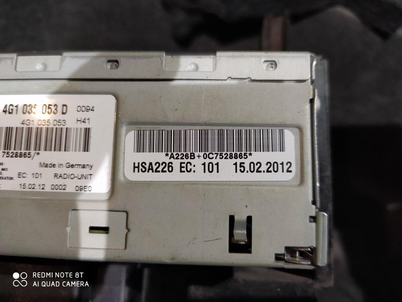 Радио модуль Audi A4 B8  2012 універсал 2.0 Дизель 