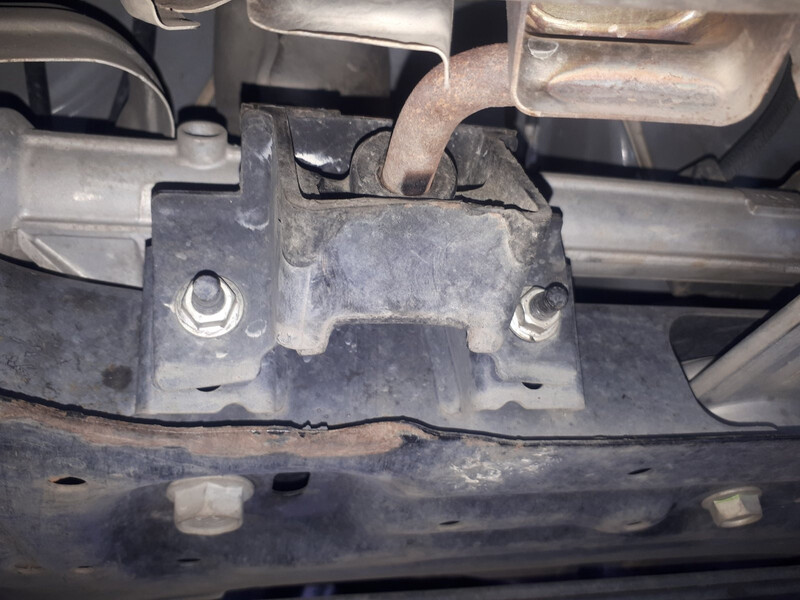 Подушка глушителя 20651-JG30A   Nissan Rogue