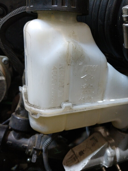 Бачок тормозной жидкости Renault Megane 4 универсал 2017 г.  1.5 л дизель Дубно