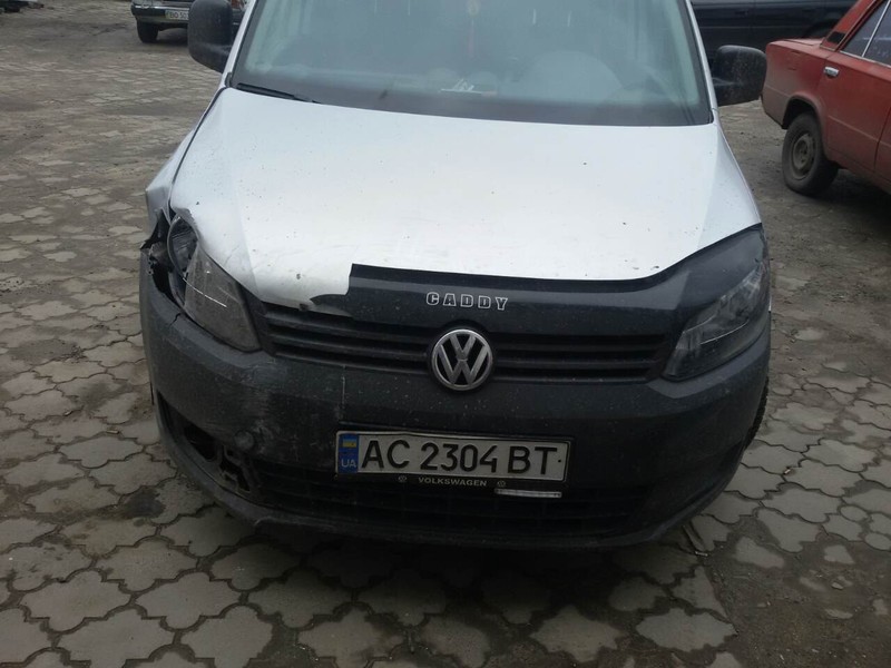 Фара правая (хром) Volkswagen Caddy 3 2011 г.  1.8 л бензин Киев
