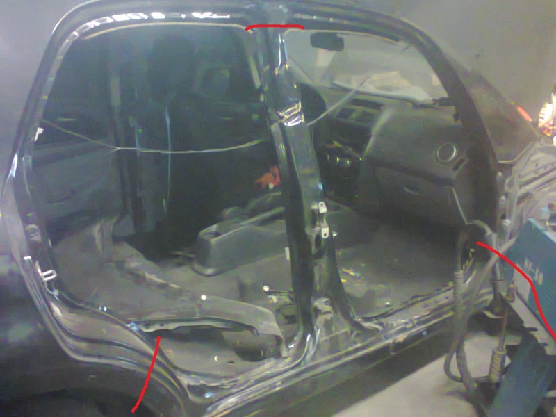 Двери правая сторона комплектные Suzuki SX4  2008 хетчбек 1.6 Бензин 