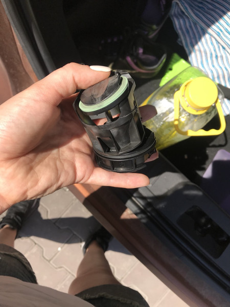 Клапан заправочный Ford Fiesta MK7  2015 хетчбек 1.4 Бензин 