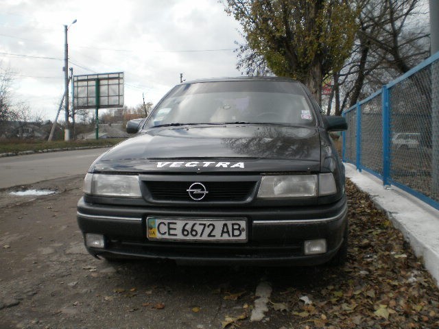 Передний бампер Opel Vectra хэтчбек 1995 г.  1.6 л бензин Винница