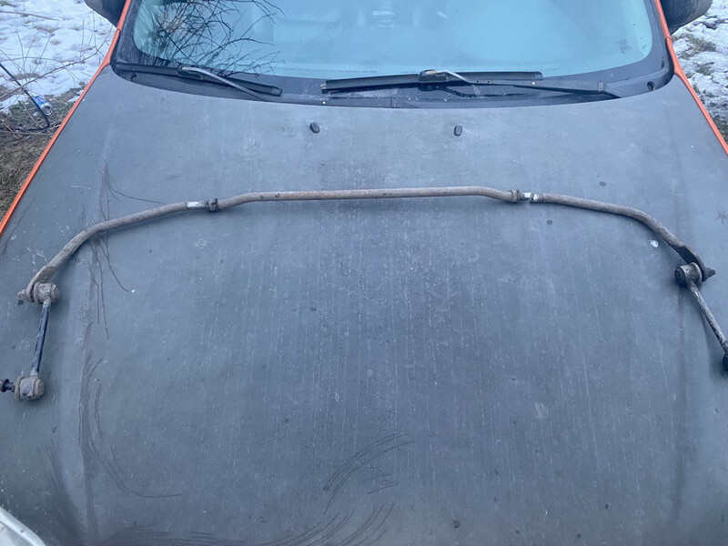 Стабілізатор Mazda 323 bj 2002 р.  20.0 л дизель