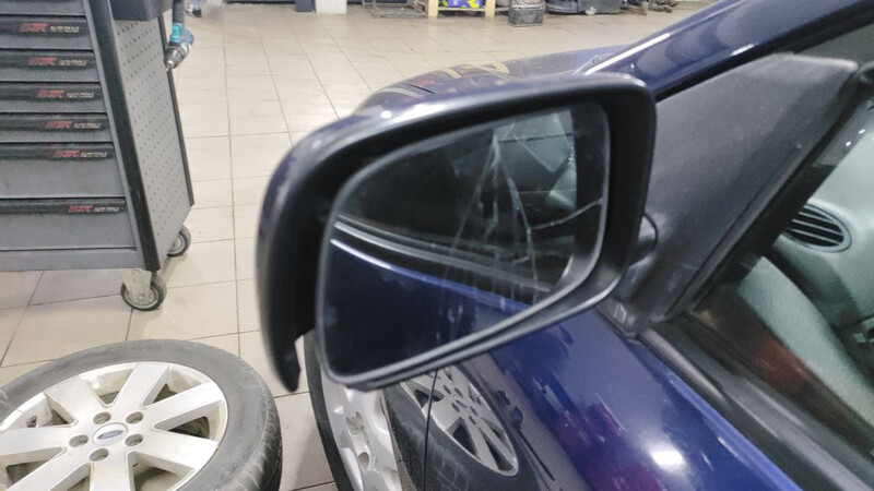 Дзеркало ліве e12 Toyota Corolla E120 хэтчбек 2005 г.  1.4 л дизель Черновцы