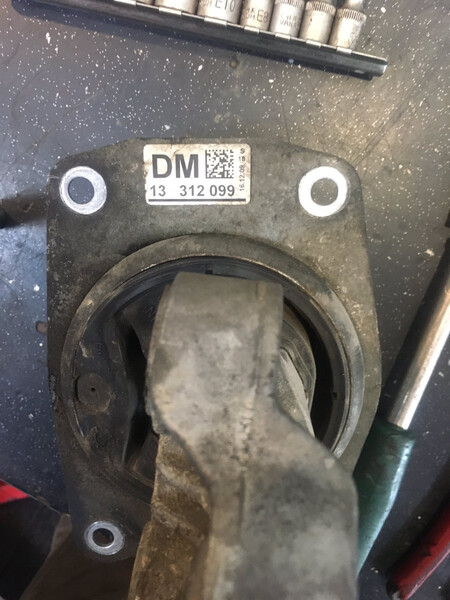 Подушка двигуна Opel Insignia A хетчбек 2010 р.  2.0 л дизель Київ