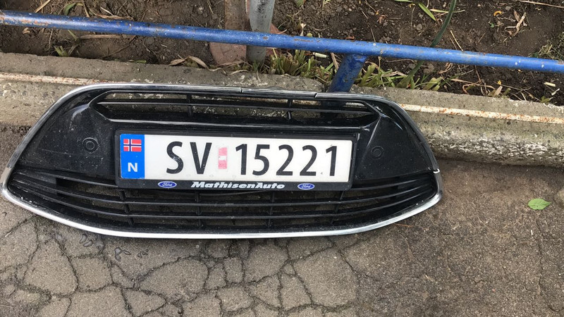 Решетка бампера Ford C-Max хэтчбек 2012 г.  11.0 л бензин Винница