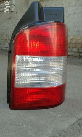Задний правый фонарь Volkswagen T5 (Transporter) 2011 г.  2.0 л дизель Бердичев