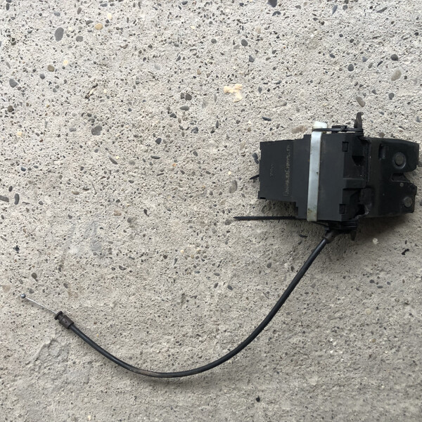 Замок багажника Mercedes C-Class 2000 р.  2.2 л дизель