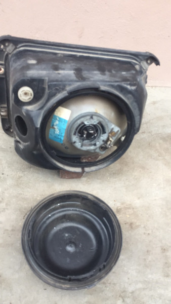 Фара правая Mercedes Atego 1317 1995 г.  6.0 л Ровно