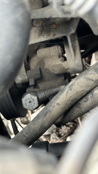 Насос гідропідсилювача керма Volkswagen Passat B5  1998 1.6 Бензин 