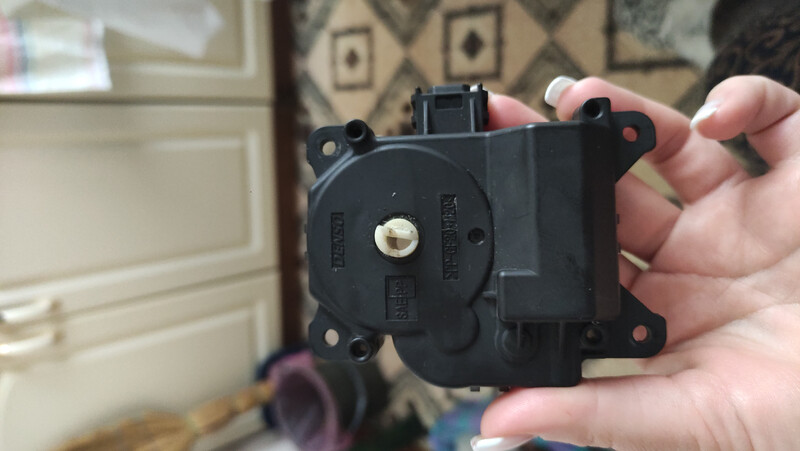 Привід заслінки обігрівача Toyota Corolla  2006 1.6 Бензин 