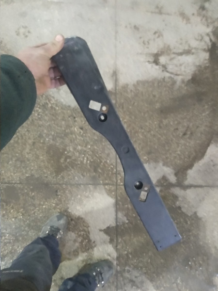 Кронштейн номерного знака пер Ford Fiesta MK7  2013 хетчбек 1.6 Бензин 