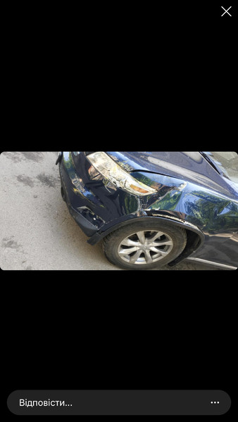 Крило Infiniti FX 35 универсал 2007 г.  3.5 л бензин Ровно