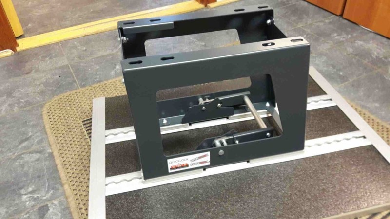 Пол Mercedes-Benz Sprinter  2011 2.2 Дизель 